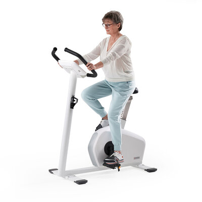 motion cycle 100 med <p>Since it is always medically certified according to 93/42 EWG, it is suitable for patients, as well as for sophisticated trainees, possibly with pre-existing conditions.&nbsp;</p>

<p>The low and wide step through&nbsp;is very popular since it allows even movement-restricted persons to access the ergometer without help. The vertically adjustable seat&nbsp;as well as the handlebar, which allows for different seating positions, make the motion cycle 100 an ergonomically successful training machine.</p>
